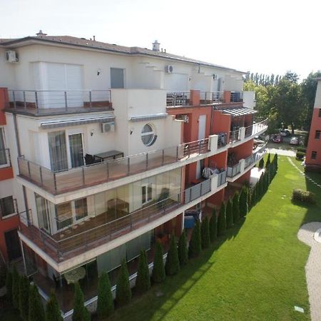 Goldenbeach Deluxe Apartment Siófok Esterno foto